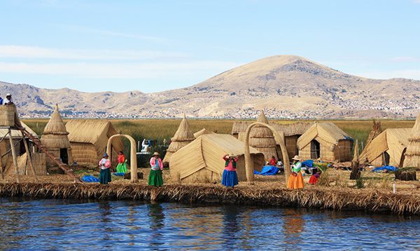 Vacaciones en las islas flotantes en Puno - Perú